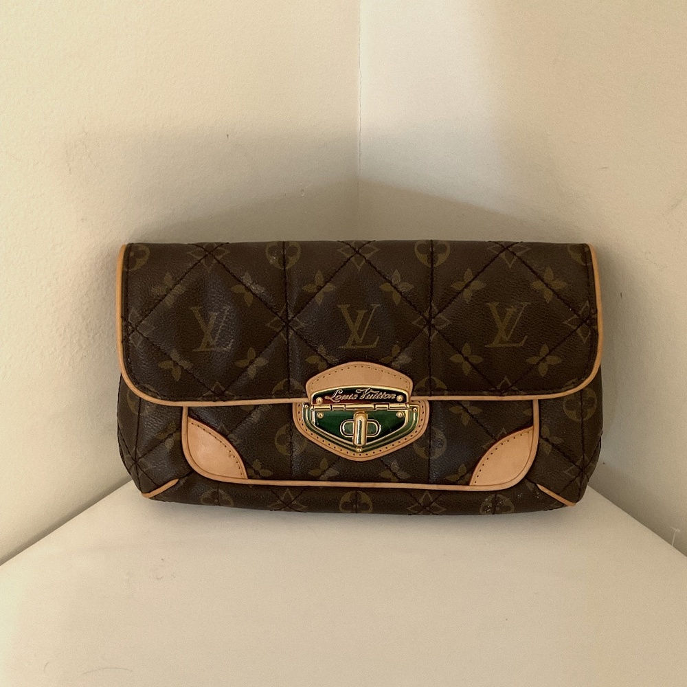 Louis Vuitton Clutch